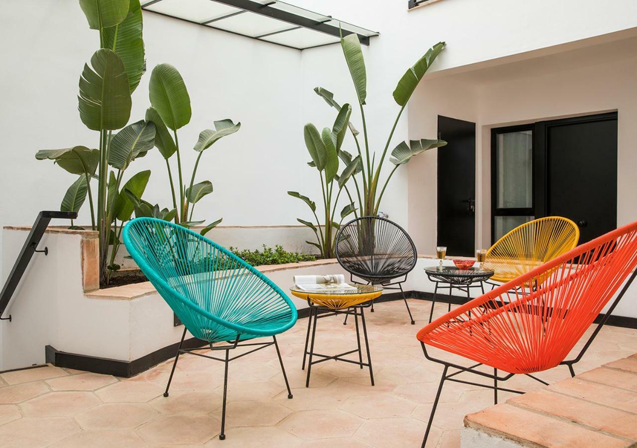 Feria Pool & Luxury Sevilha Exterior foto