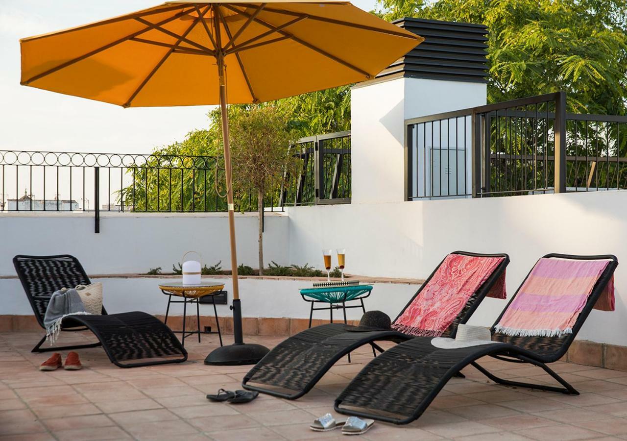 Feria Pool & Luxury Sevilha Exterior foto